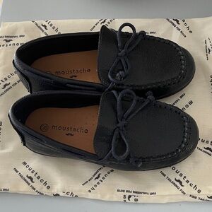 Boys navy Loafers brand new not worn size 30